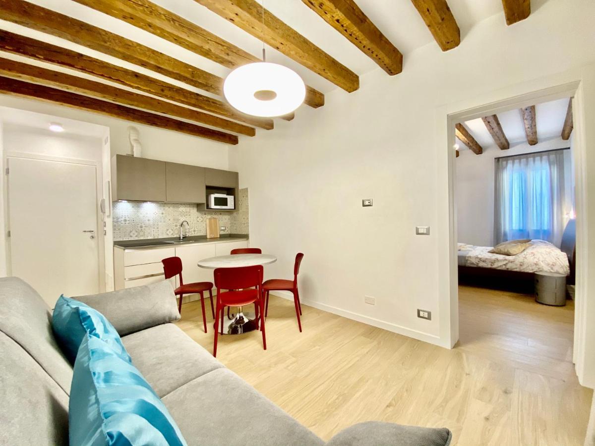 Suite House New Apartments Wi Fi Venice Island المظهر الخارجي الصورة