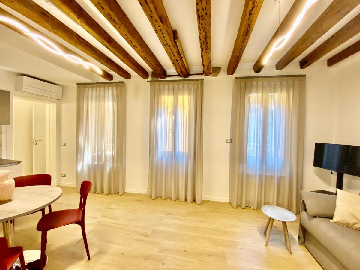 Suite House New Apartments Wi Fi Venice Island المظهر الخارجي الصورة