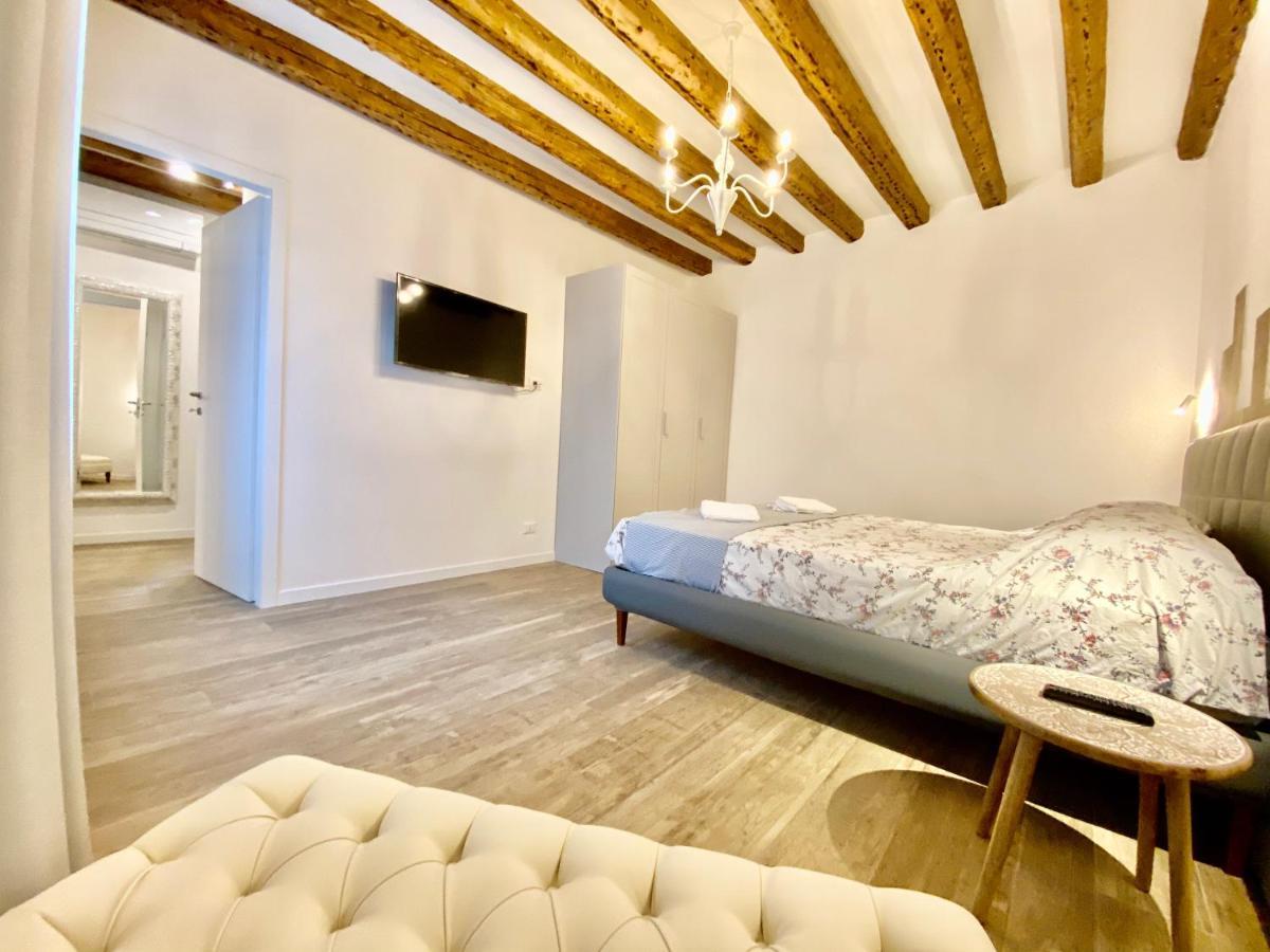 Suite House New Apartments Wi Fi Venice Island المظهر الخارجي الصورة