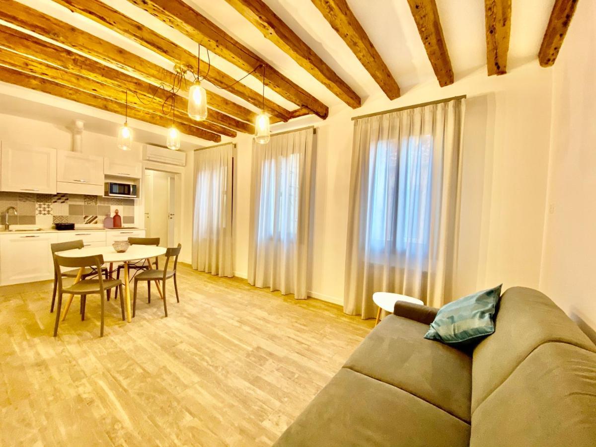 Suite House New Apartments Wi Fi Venice Island المظهر الخارجي الصورة